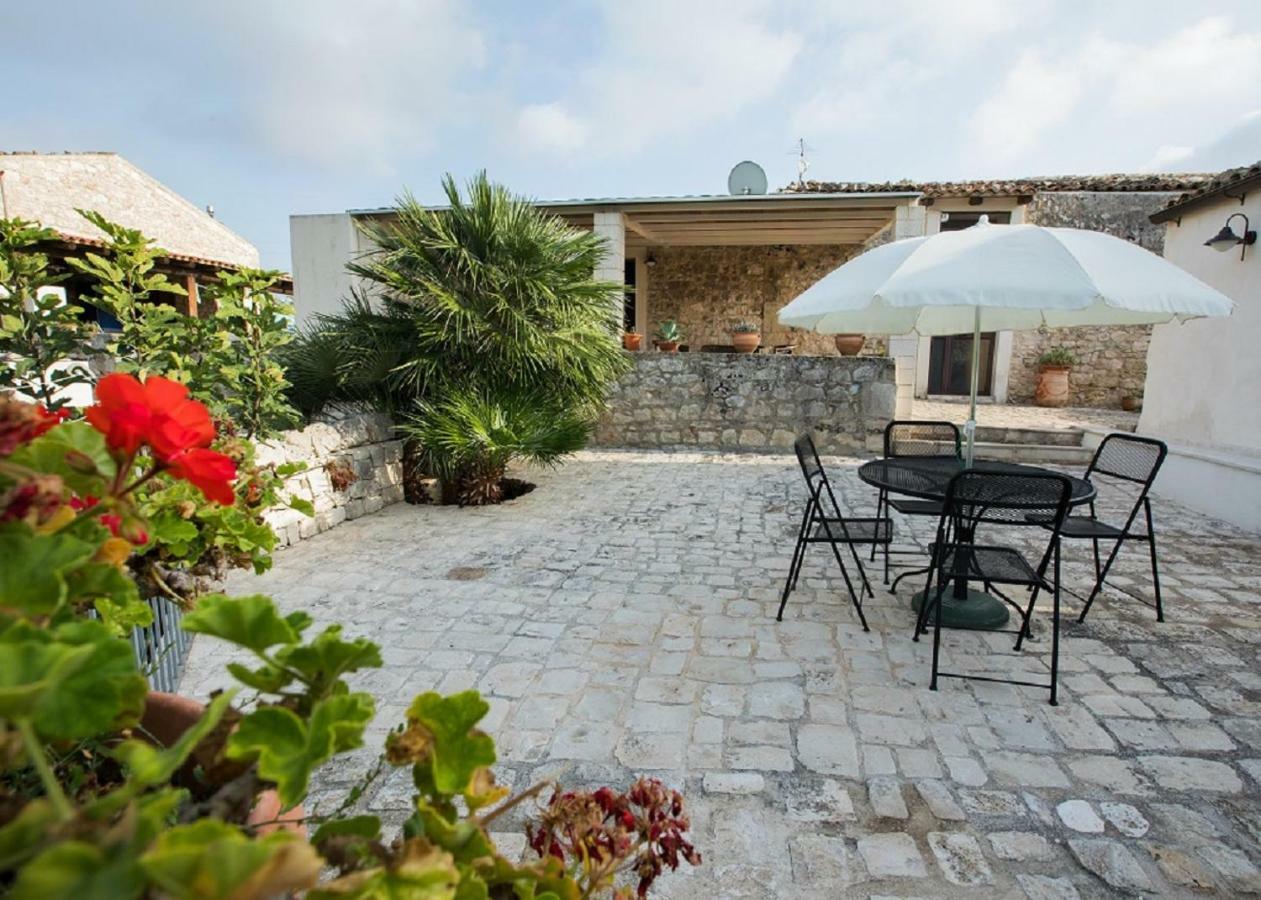 Agriturismo Villa Flavia Casa Serrafiori Luaran gambar